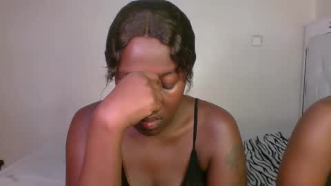 queen_mira online show from September 11, 11:49 pm