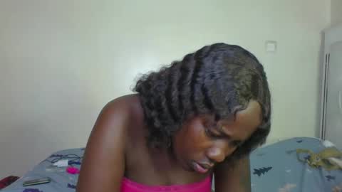 queen_mira online show from September 16, 1:35 am