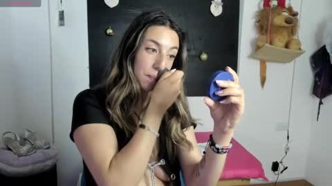 queen_natttyy online show from January 5, 4:25 am