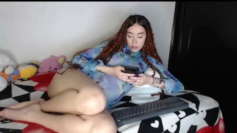 queen_of_m111lk online show from November 13, 4:44 am