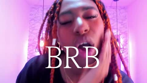 Snapshot of queen_perla_ chatting on January 22, 10:17 pm   online show from January 22, 10:17 pm