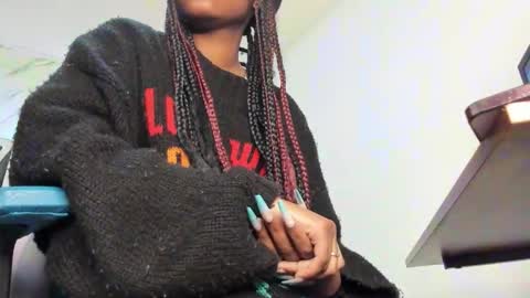 Snapshot of queen_perla_ chatting on September 17, 11:30 am   online show from September 17, 11:30 am