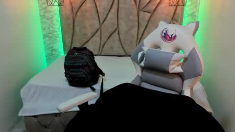 Snapshot of queen_perla_ chatting on January 31, 11:56 am   online show from January 31, 11:56 am