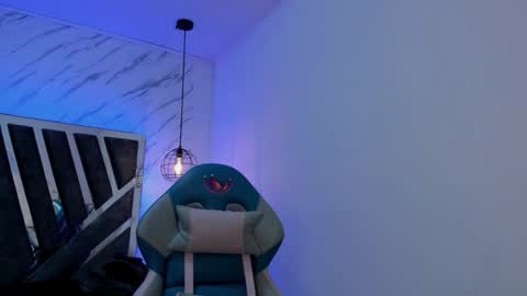 Snapshot of queen_perla_ chatting on September 24, 11:20 am   online show from September 24, 11:20 am