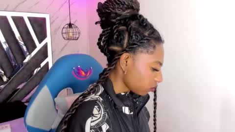 Snapshot of queen_perla_ chatting on October 26, 7:31 pm   online show from October 26, 7:31 pm