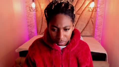 Snapshot of queen_perla_ chatting on February 11, 12:04 pm   online show from February 11, 12:04 pm