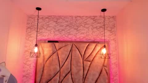 Snapshot of queen_perla_ chatting on March 5, 10:12 pm   online show from March 5, 10:12 pm