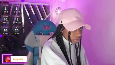 Snapshot of queen_perla_ chatting on September 30, 11:27 am   online show from September 30, 11:27 am