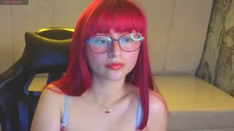 queen_red_v online show from July 12, 3:18 am