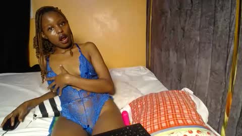 queen_sashavixen online show from February 23, 5:23 pm