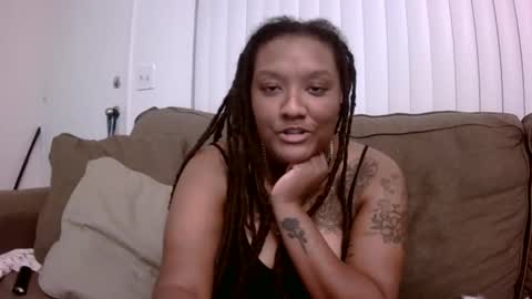 Queen Chief online show from January 7, 9:34 am