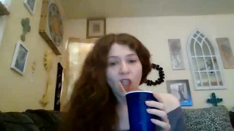 queencrimsonlvx online show from May 31, 9:49 pm