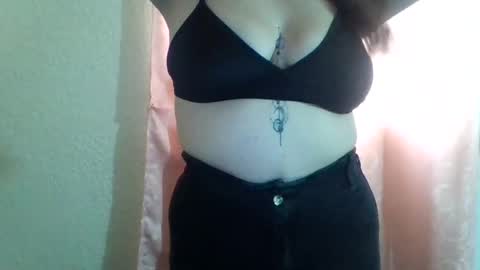 queenfitnnes 82 online show from February 13, 6:59 pm
