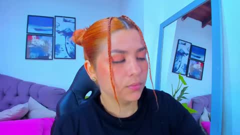 Snapshot of queengrett chatting on March 2, 4:14 pm Queen online show from March 2, 4:14 pm