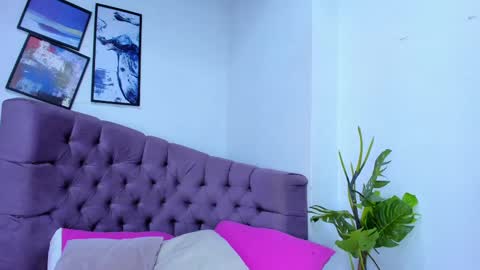 Snapshot of queengrett chatting on October 1, 7:52 pm Queen online show from October 1, 7:52 pm