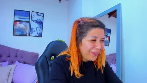 Snapshot of queengrett chatting on January 11, 7:16 pm Queen online show from January 11, 7:16 pm