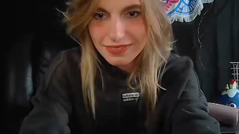 Queen Hazy online show from October 24, 5:53 pm