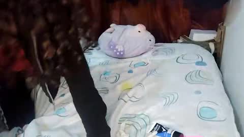 QUEENJEENN online show from November 4, 1:10 am