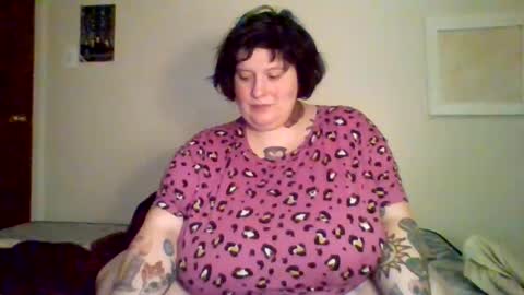 QueenJezabel online show from December 14, 2:44 am