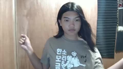 queenkrissha online show from January 18, 12:23 pm