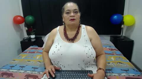 VickyBoobss online show from November 19, 8:42 pm