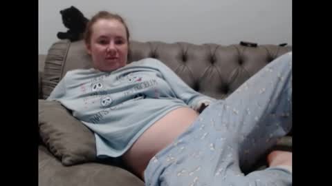 queenmymind online show from December 8, 3:56 pm