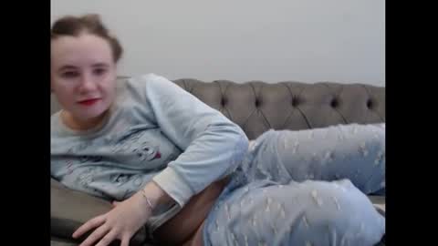 queenmymind online show from January 13, 12:45 pm