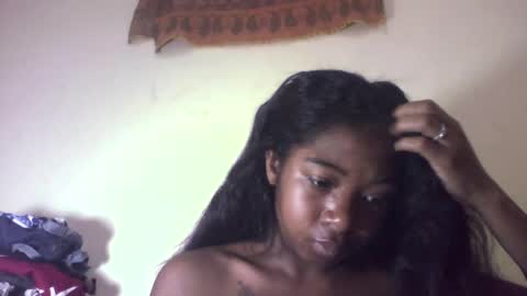 queennaya online show from July 31, 10:33 pm