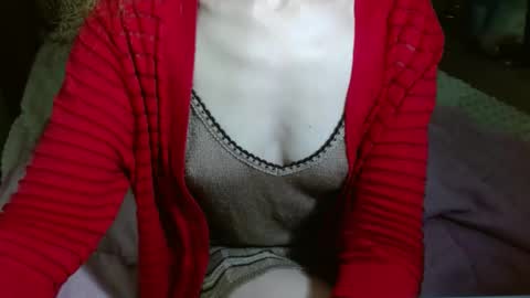 queenoftenderness online show from January 12, 7:31 pm