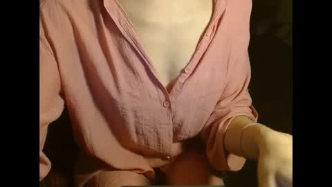 queenoftenderness online show from February 27, 10:31 pm