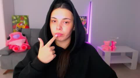 Patricia online show from October 22, 10:20 am