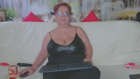 Snapshot of queenpammy chatting on January 27, 7:03 am QueenPammy online show from January 27, 7:03 am