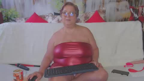 Snapshot of queenpammy chatting on January 9, 6:27 am QueenPammy online show from January 9, 6:27 am