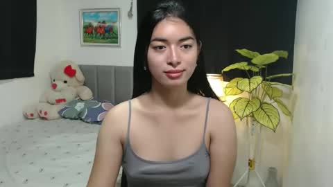 QueenPinay69 online show from October 6, 2:23 pm