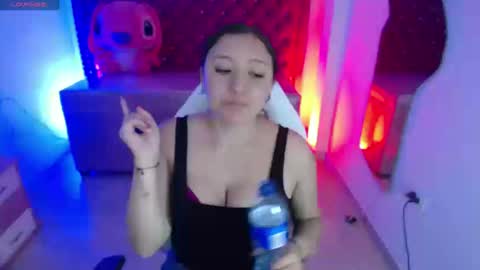 Queen Rose  online show from September 12, 4:14 pm