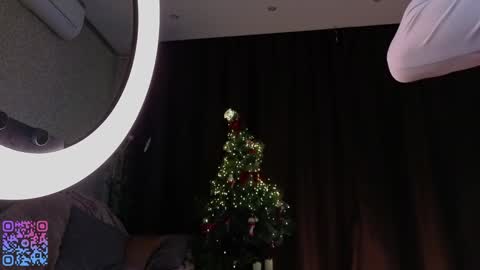 Linda  My favorite vibes 99 151 234 351 online show from January 8, 2:15 am