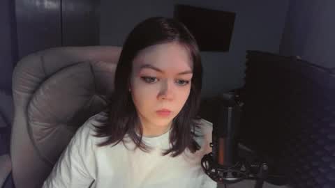 quietluxury online show from April 12, 7:38 pm