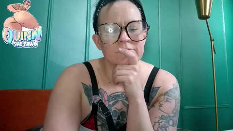 Snapshot of quinnofspades chatting on October 29, 7:49 pm quinnofspades online show from October 29, 7:49 pm