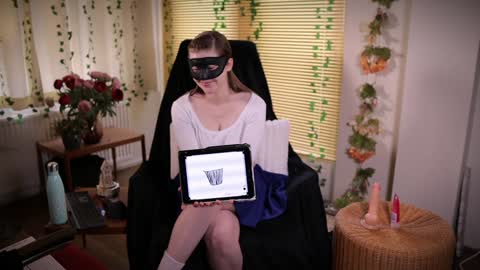QuinnMonroe online show from January 15, 11:32 am