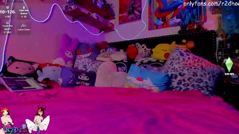 Amy Wild online show from August 6, 8:38 pm