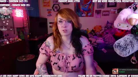 Snapshot of r2dho3 chatting on September 10, 12:10 am Amy Wild online show from September 10, 12:10 am