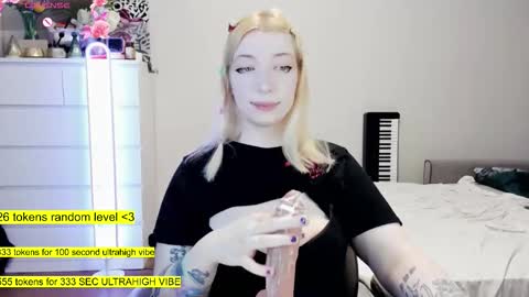 - online show from March 1, 3:45 pm