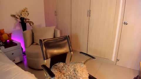 natalia  -  online show from October 10, 3:11 am