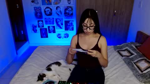 Rachel online show from February 8, 12:03 am