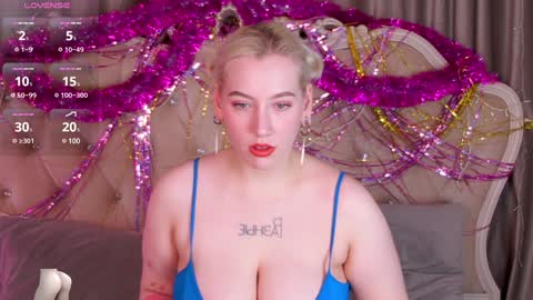 RachelCart online show from December 18, 4:31 am