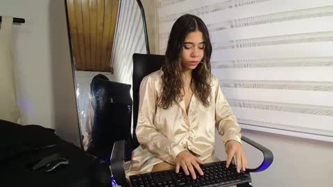 Rachell online show from February 14, 3:43 am