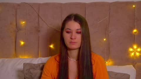 RachellSimpson online show from December 16, 5:59 am