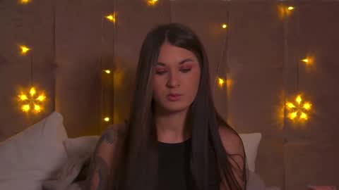 RachellSimpson online show from December 12, 8:10 pm