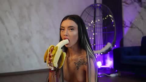 Ann online show from March 12, 7:00 am