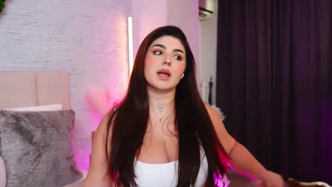 RachelSwaan online show from February 19, 7:52 am